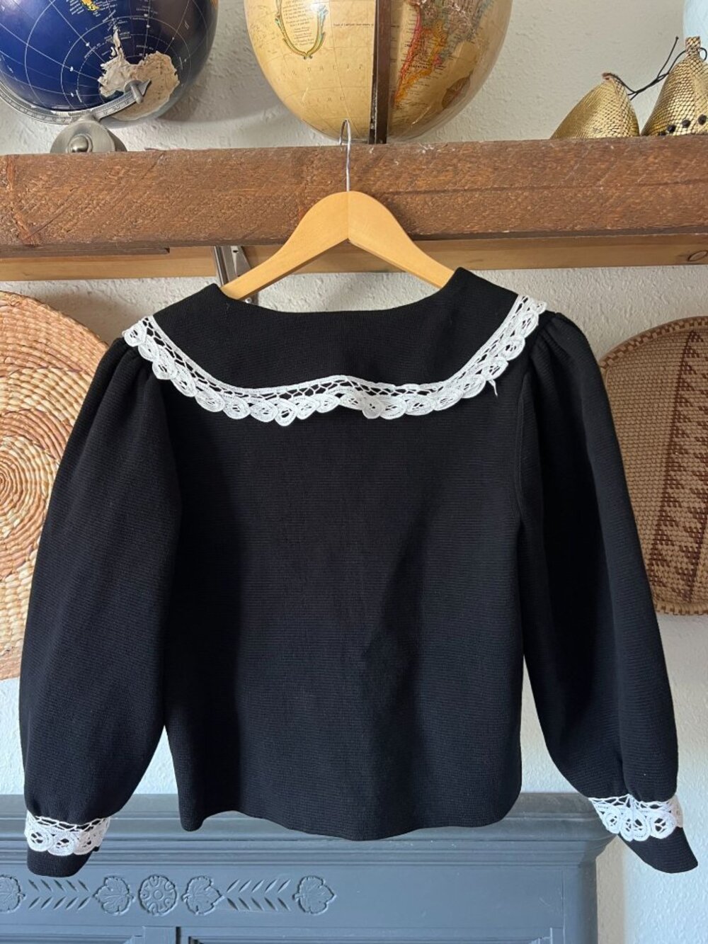 Maje Mirandal Black knit cardigan with large contrast collar Romantic Large - Picture 7 of 9
